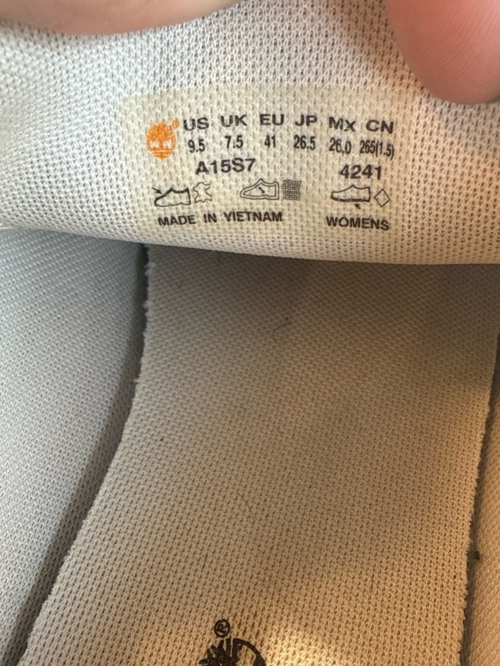 Timberland Tan Leather Low-Top Sneakers with White Sole - Picture 7 of 7